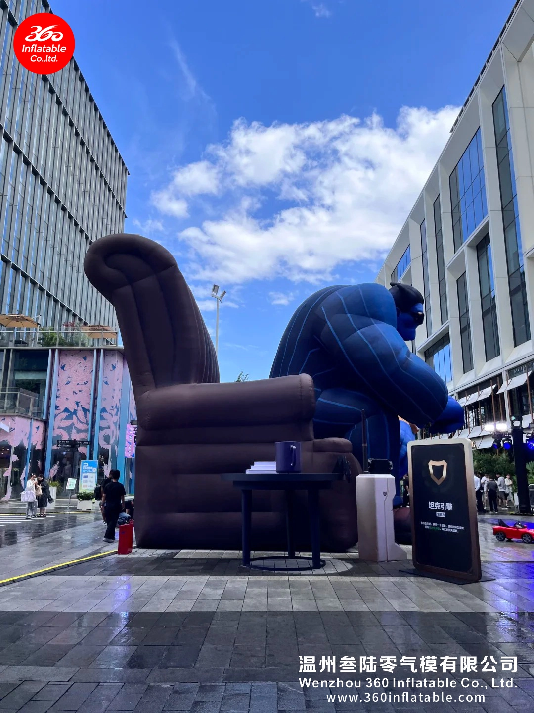7-meter Dr. Mundo inflatable by 360 Inflatable, close-up side view.